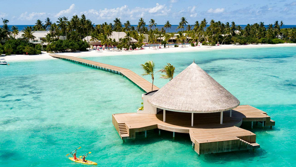 Najpiękniejsze egzotyczne wyspy tropikalne idealne na wakacje