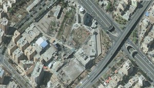 Ilustracija: Oštećene zgrade nakon vazdušnih napada na fabriku optičke industrije u Isfahanu, Iran