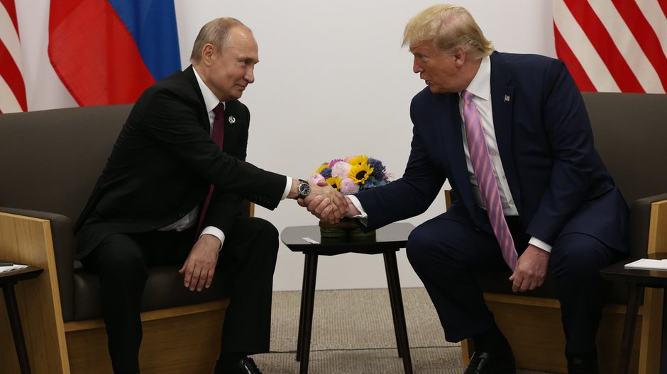 Donald Trump i Władimir Putin w 2019 r.