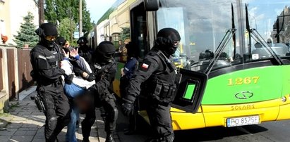 Nożownik zatrzymany w autobusie!