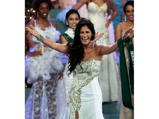 Olga Alva z Ekwadoru podczas konkursuMiss Earth 2011