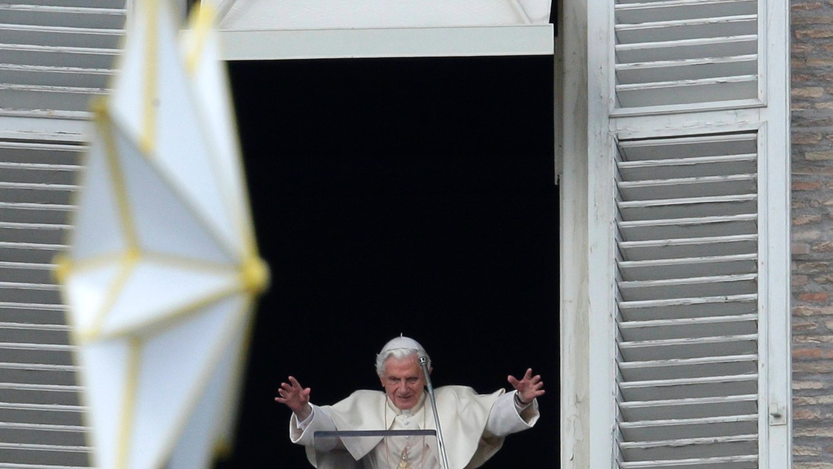 W obchodzoną w sobotę uroczystość Niepokalanego Poczęcia Najświętszej Maryi Panny Benedykt XVI podczas spotkania z wiernymi w Watykanie mówił o potrzebie "autentycznej i owocnej wiary". Apelował o rozwiązanie problemów finansowych katolickich szpitali.