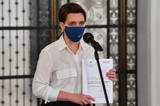 KO: PiS chce obciąć zasiłki chorobowe o połowę, żądamy wycofania się z tych przepisów