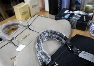 698220_majkl-kors-torba-fejk-foto-profimedia0265909574