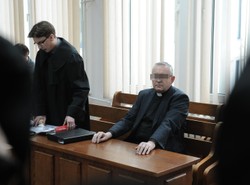 Biskup skazany za spowodowanie wypadku po alkoholu