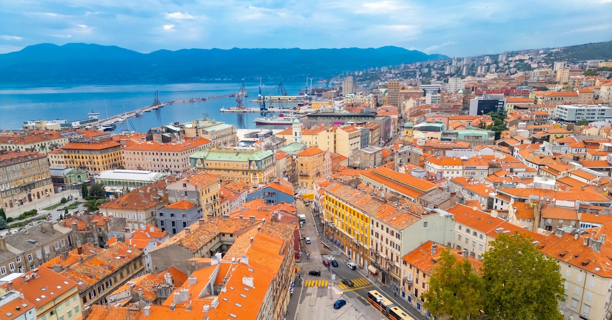 Официально, этим летом, вы сможете поехать на поезде в Хорватию. Без изменений и всего за 200 злотых