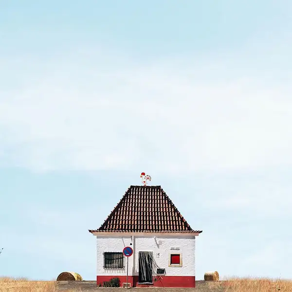 sejkko-lonely-houses-of-portugal-designboom-017