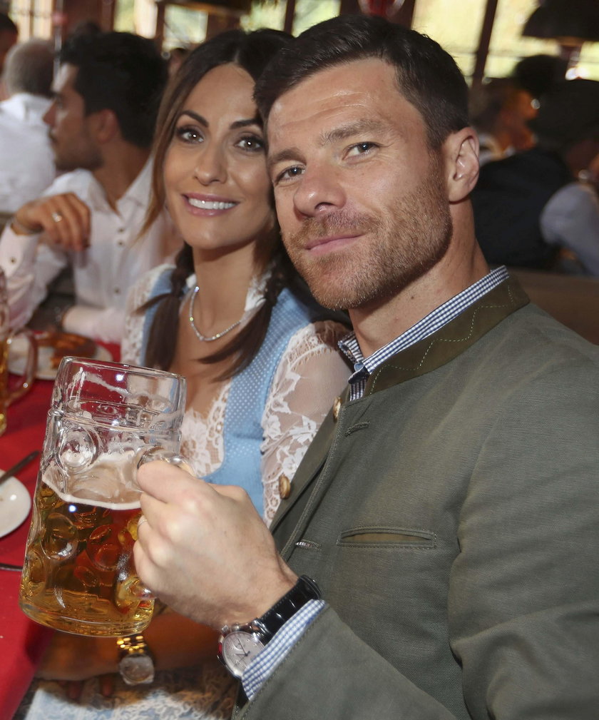 Piłkarze Bayernu balują na Oktoberfest. Lewy przyszedł sam