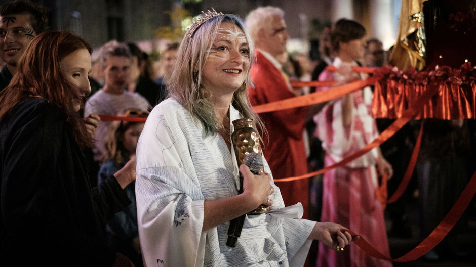 Monika Strzępka na manifestacji z okazji objęcia stanowiska dyrektorki Teatru Dramatycznego