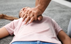 Specjalista medycyny ratunkowej: Motoambulans dotrze tam, gdzie karetka nie może