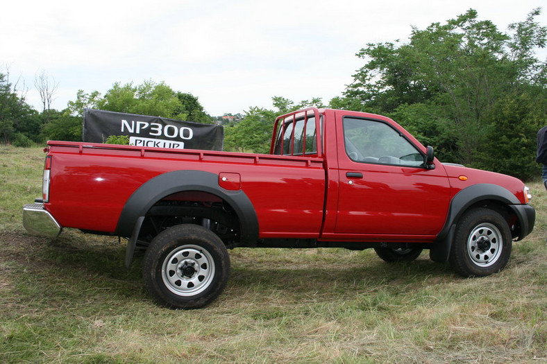 Nissan NP300 (od 2008 r.)