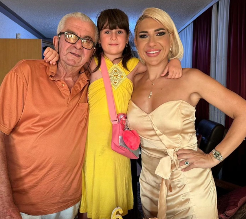 Jovana Jeremić sa roditeljima