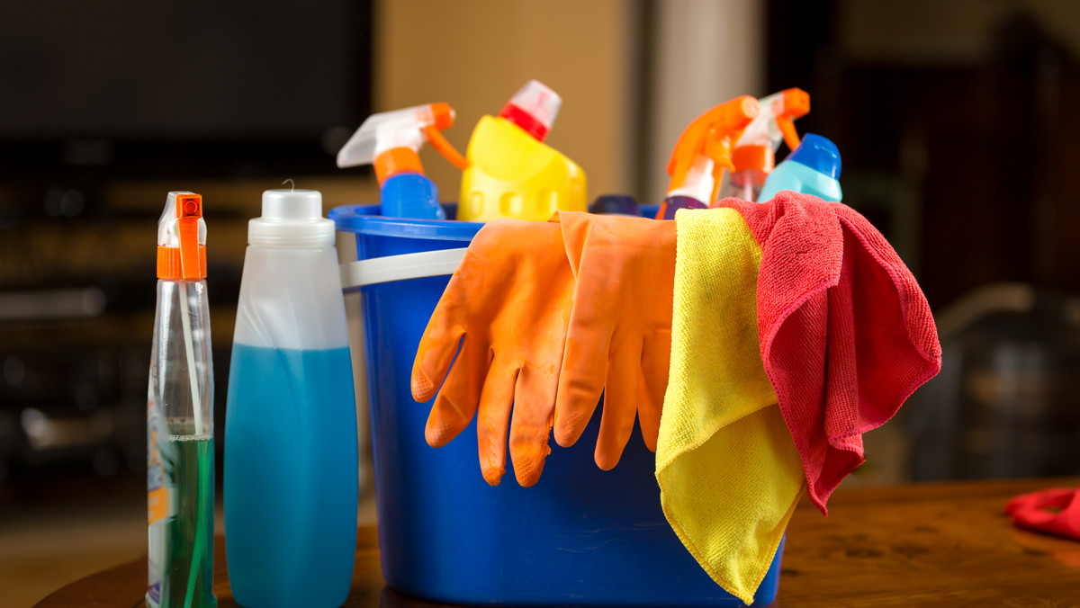 Koronawirus w Polsce: jakich środków czystości używać, jak je zrobić w domu?