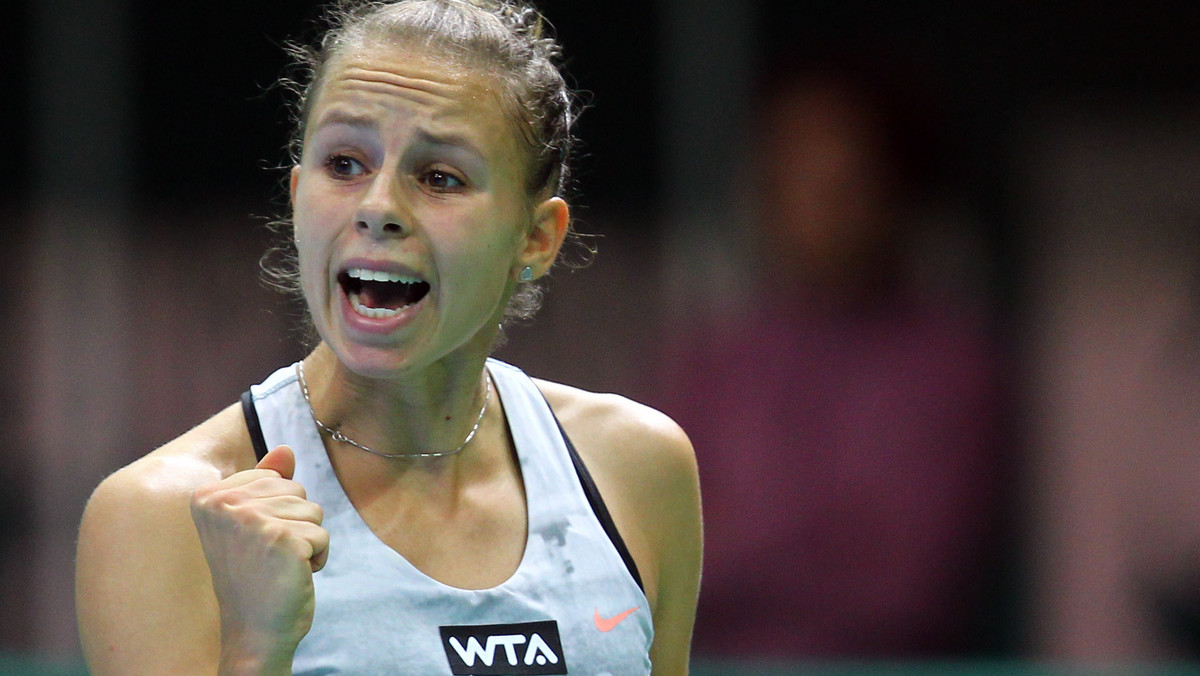 Piorunująca końcówka sezonu w wykonaniu Magdy Linette. 22-letnia poznanianka wygrała turniej WTA 125K series w Ningbo i odniosła największy sukces w karierze. W finale Linette odwróciła losy pojedynku z Qiang Wang, wygrywając z wyżej notowaną Chinką 3:6, 7:5, 6:1.