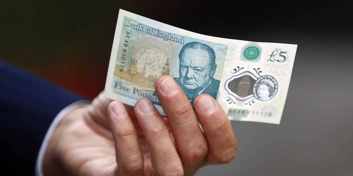 Pięciofuntowy banknot z Winstonem Churchillem to pierwszy plastikowy model wydany przez Bank Anglii