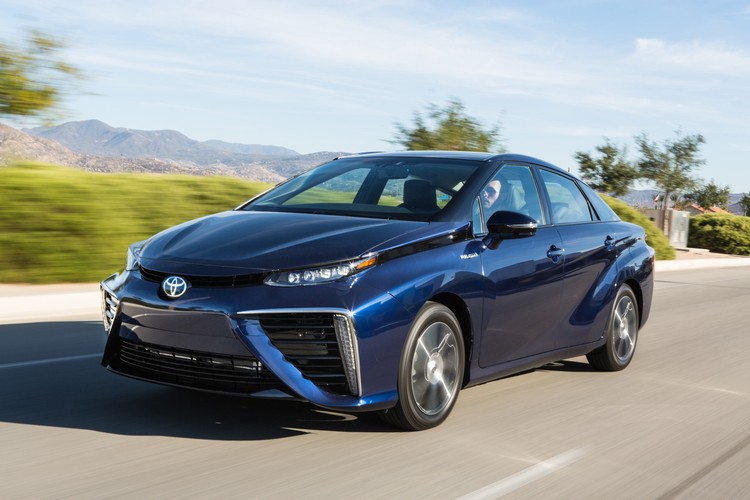 Toyota mirai - światowym zielonym samochodem 2016