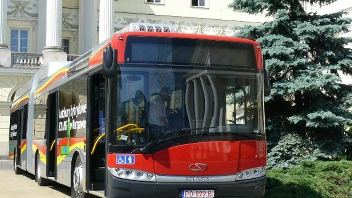 Hybrydowe autobusy dla Warszawy