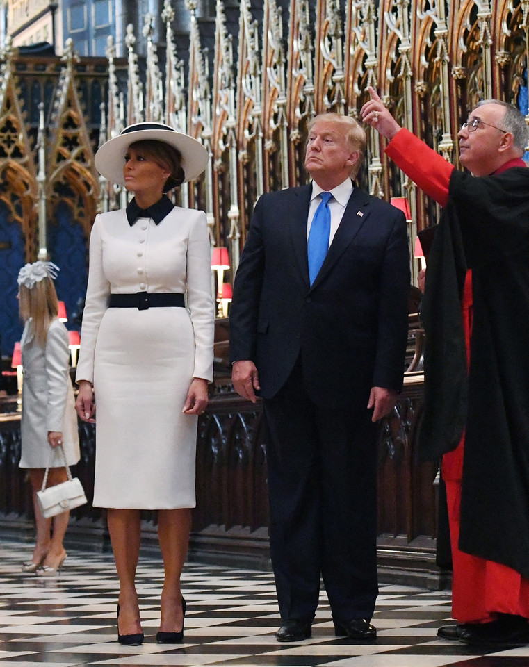 Melania Trump zachwyciła kreacją w Pałacu Buckingham. To hołd dla księżnej Diany 