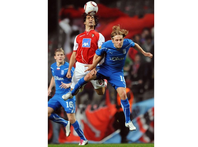 Custodio ze Sportingu kontra Siergiej Kriwiec z Lecha