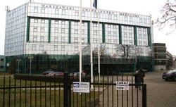 Celebryci, WUM czy rząd? Kto ponosi winę za szczepienia poza kolejnością? SONDAŻ