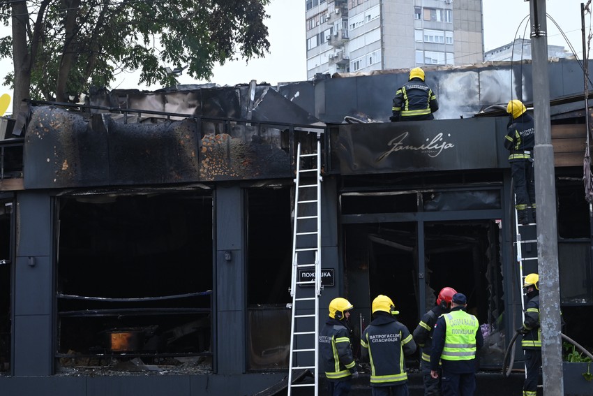 Svuda se oseća miris čađi 