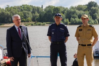 Siemoniak o przerzucaniu migrantów przez niemiecką policję: Otrzymaliśmy wyjaśnienia  i przeprosiny