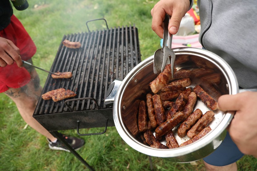 Roštiljanje za 1. maj