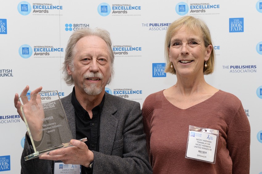 Vladislav Bajac i Niki Harmon 