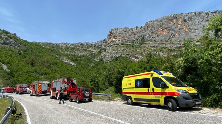 Egy acélhuzalba akadhatott be a Horvátországban lezuhant magyar katonai helikopter / Fotó: Twitter