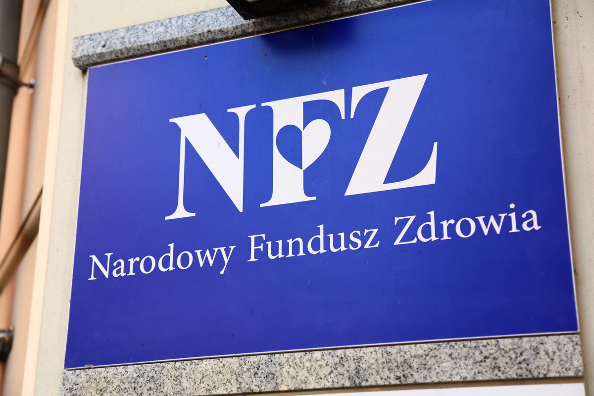 Polacy krytycznie o NFZ. Większość niezadowolona [SONDAŻ]