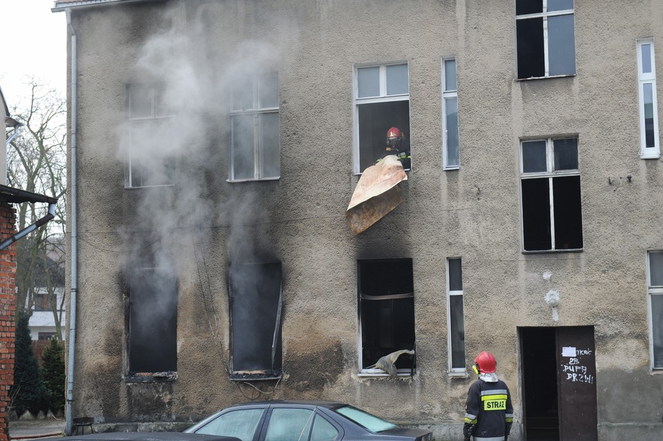 Pożar przy ul. Jaracza w Szczecinie. Nie żyje jedna osoba