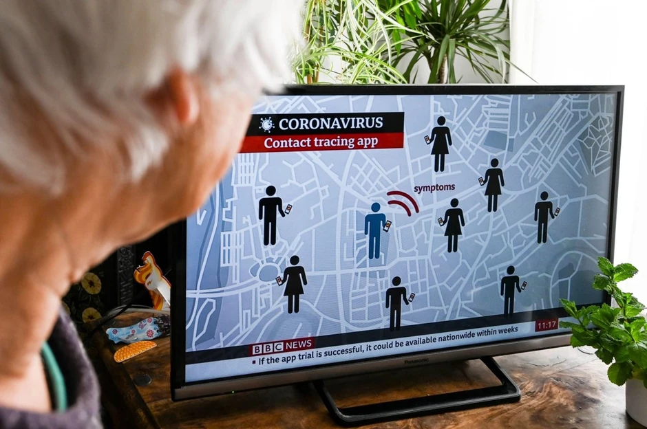 Grafika pokazuje funkcionisanje aplikacija za praćenje kontakta