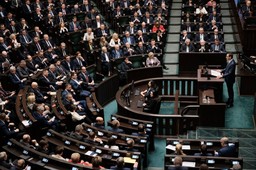 Czas na sędziowską miotłę. Sejmowa większość zajmie się w tym tygodniu TK i KRS