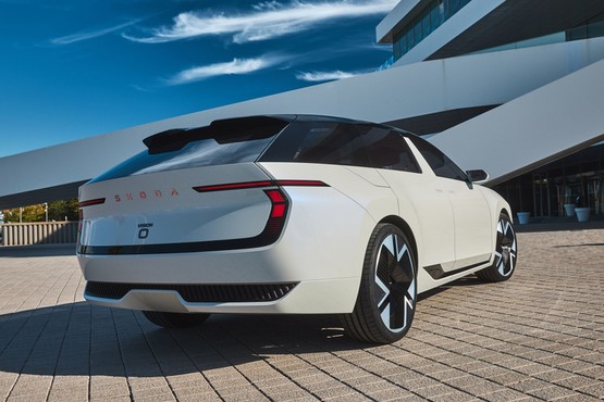 Nowa Skoda Octavia wjeżdża do Polski i tak wygląda. Pod maską sensacja