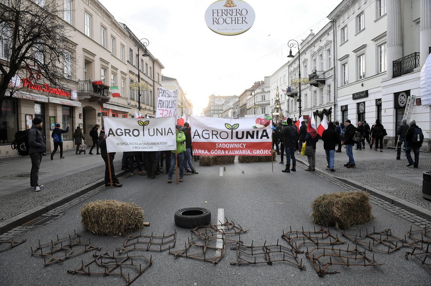 Rolnicy z AGRO Unii zablokowali Nowy Świat