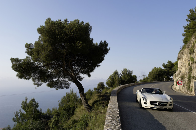 Mercedes SLS AMG Roadster