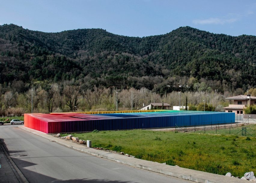 Przedszkole El Petit Comte- Besalu, Girona, Hiszpania  