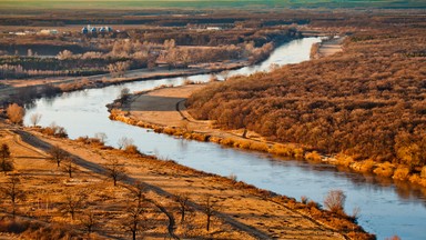 Dolnośląskie: modernizacja wału odrzańskiego między Brzegiem Dolnym a Urazem