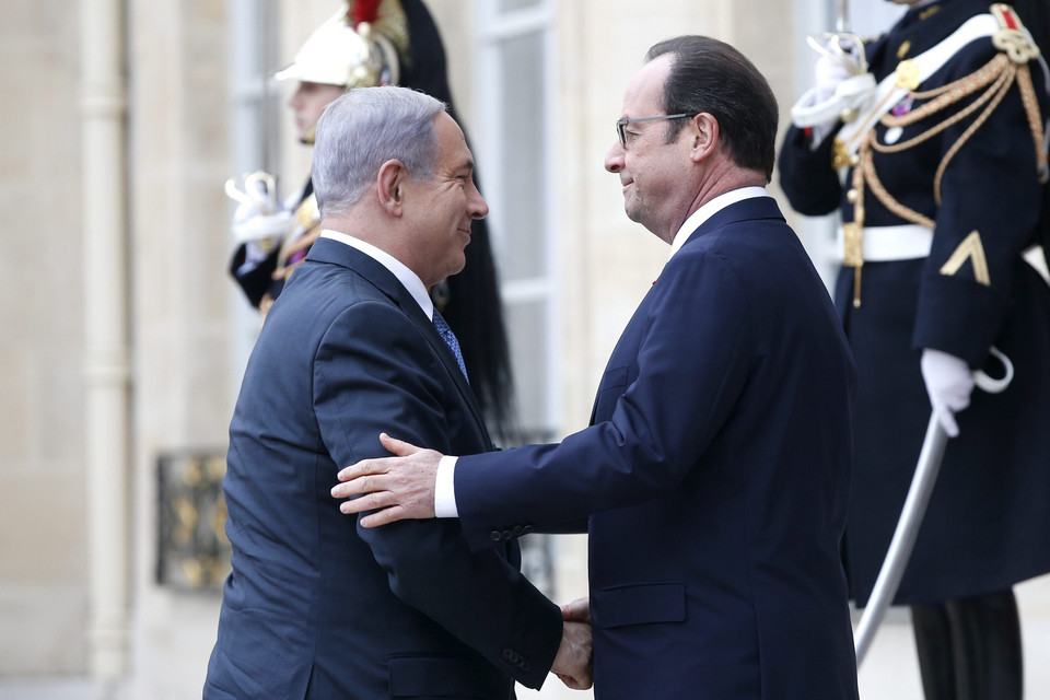 Premier Izraela Benjamin Netanyahu i prezydent Francji Francois Hollande