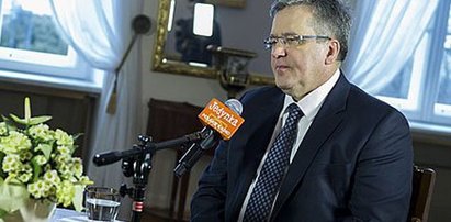 Komorowski: Walą we mnie jak w bęben!