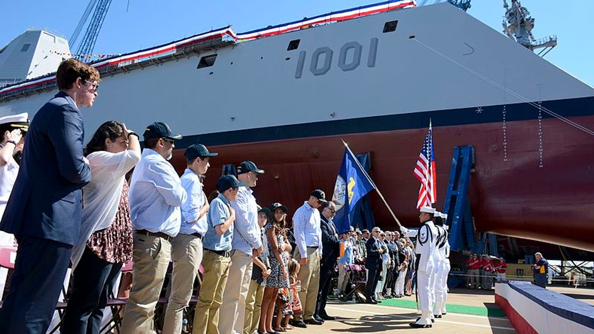 USS Michael Monsoor — drugi z najnowocześniejszych amerykańskich niszczycieli klasy Zumwalt — po raz pierwszy wypłynął na otwarte wody.