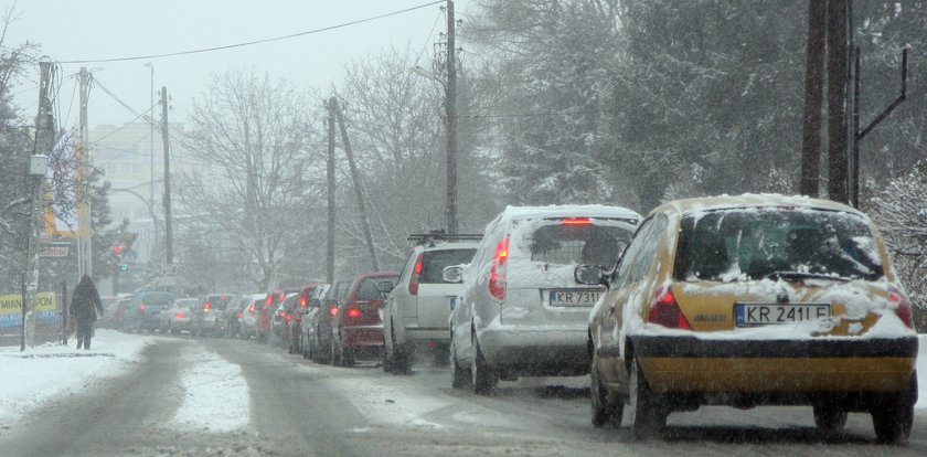 W Małopolsce jest ślisko i niebezpiecznie. Dwie osoby zginęły w Kurowie