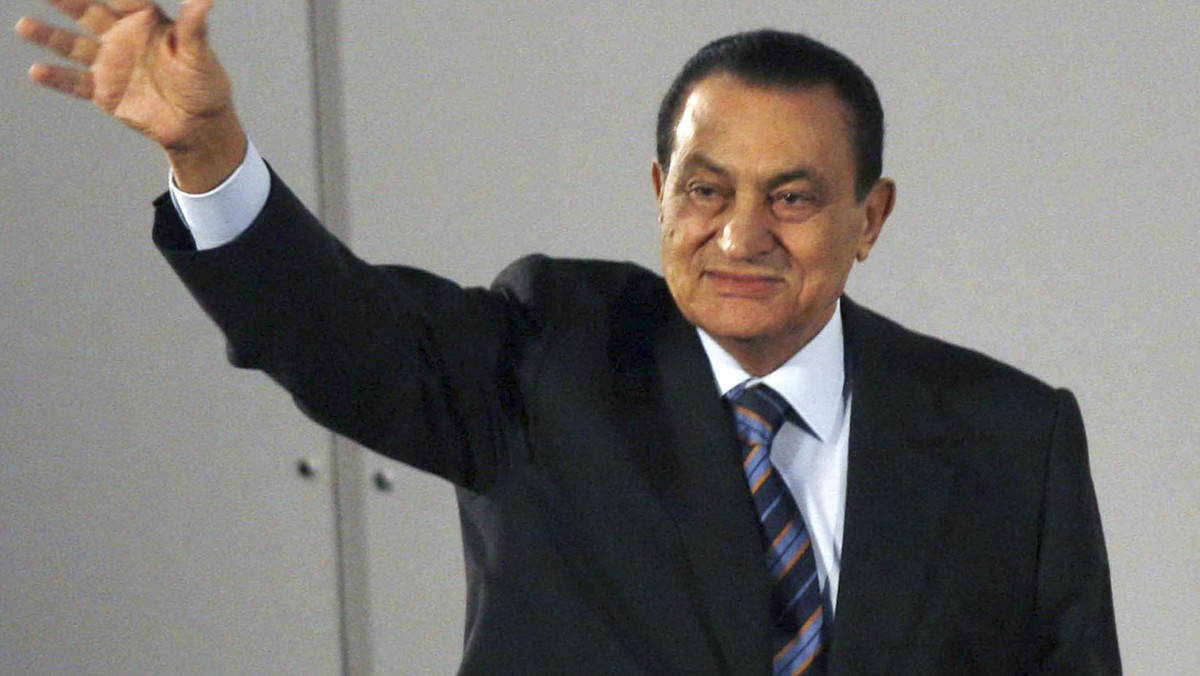 Były prezydent Egiptu Hosni Mubarak, obalony w lutym w wyniku antyrządowych demonstracji, zapadł w śpiączkę - poinformowała w niedzielę państwowa telewizja. Mubarak od dłuższego czasu przebywa w szpitalu w kurorcie Szarm el-Szejk.