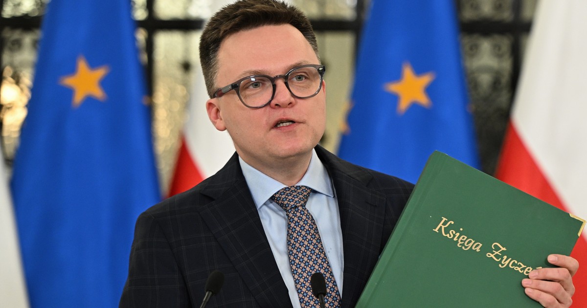 Prezydent Szymon Hołownia? „Wejście w rolę »sklejającego Polskę« byłoby dla niego szansą”