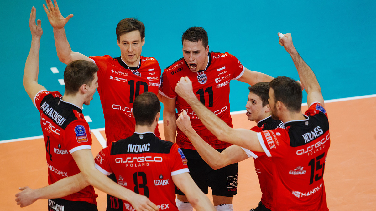 - Mamy szeroki skład co pozwala trenerowi na duże rotowanie składem i szukanie optymalnych rozwiązań – powiedział PlusLiga.pl Marcin Ogonowski, drugi trener mistrzów Polski, Asseco Resovii Rzeszów.