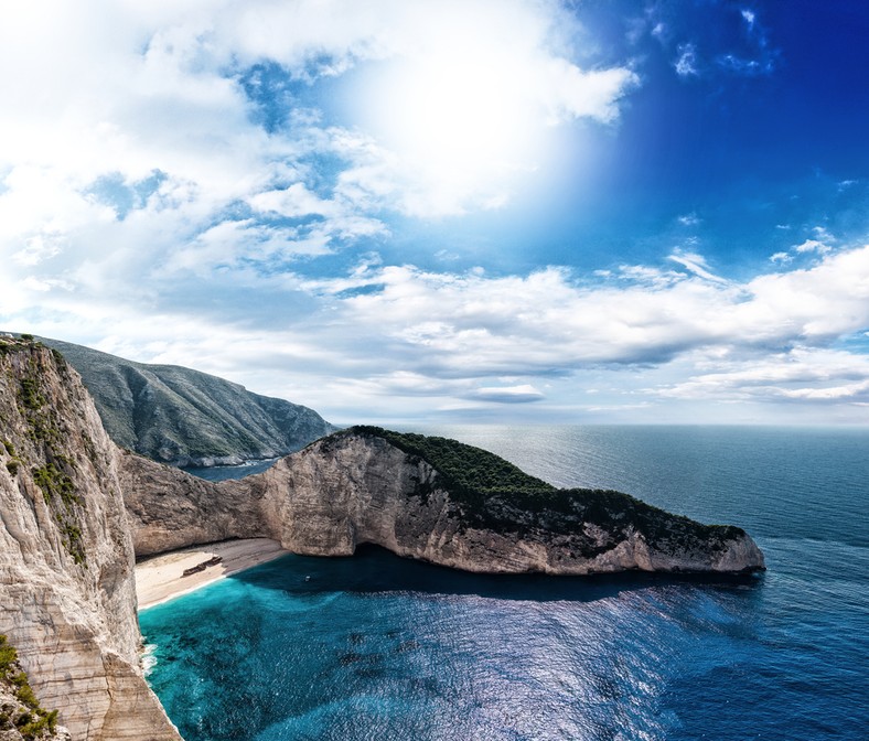 Plaża Navagio na greckiej wyspie Zakynthos