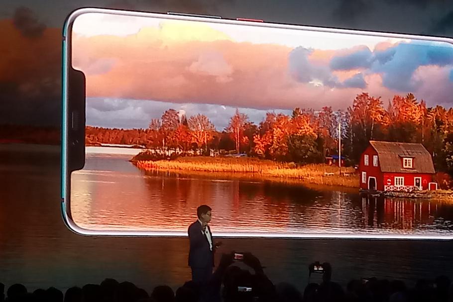 Duży wyświetlacz i świetny aparat - to niektóre przewagi konkurencyjne smartfonów Huawei Mate 20