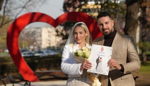 Staza ljubavi ispred opštine Novi Beograd