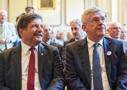 Karczewski: Budżet nie wytrzyma zwiększenia nakładów na ochronę zdrowia z dnia na dzień