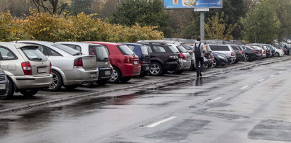 Pacjenci największej kliniki zapłacą za parking